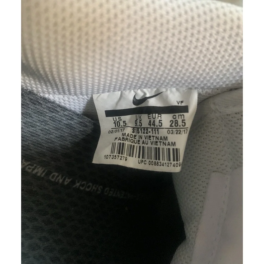 Nike Air Force 1 07 Low Triple White Men's Size 10.5 UK 9.5 / EU 44.5